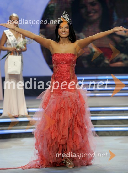  Dalila Dragojević, Miss Universe Slovenije 2005Kdo vse je nosil lento Miss Universe?