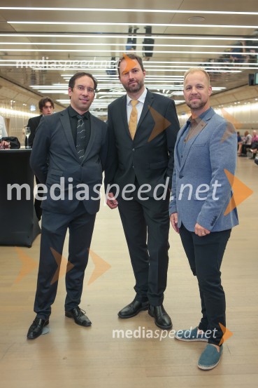  Simon Krečič, umetniški direktor Opere SNG Maribor;  Vito Žuraj, skladatelj;  Martin Sušnik, operni solistOpera Tosca Giacoma Puccinija, Ljubljana Festival