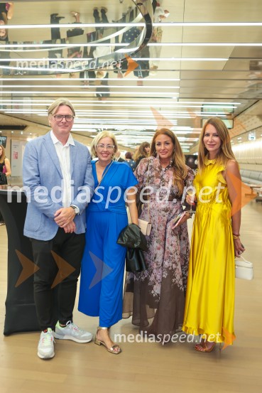  ... ;  Ariana Nina Eror, direktorica, Marketing magazin;  ... ;  ... Opera Tosca Giacoma Puccinija, Ljubljana Festival