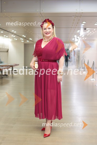  Danica Lovenjak, novinarka, voditeljicaOpera Tosca Giacoma Puccinija, Ljubljana Festival