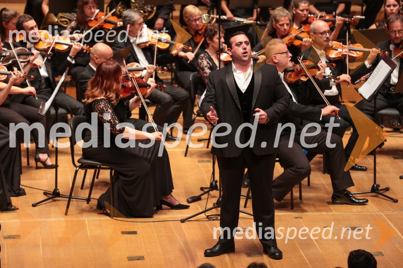  Jonathan Tetelman, operni pevecOpera Tosca Giacoma Puccinija, Ljubljana Festival