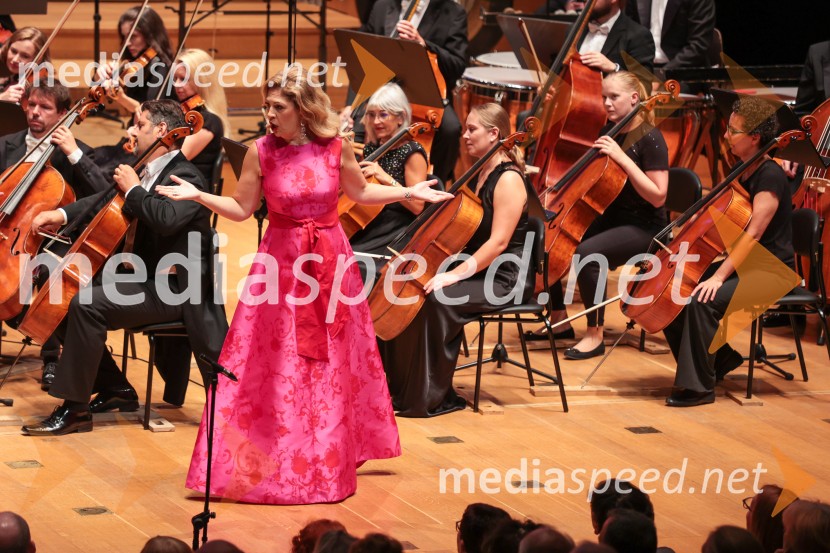 Sondra Radvanovsky, operna pevkaOpera Tosca Giacoma Puccinija, Ljubljana Festival