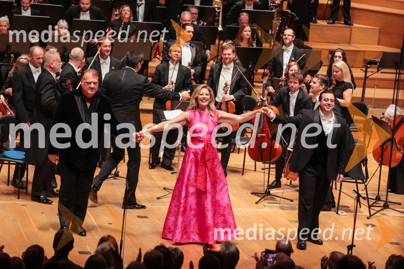  ... ;  Sondra Radvanovsky, operna pevka;  Jonathan Tetelman, operni pevecOpera Tosca Giacoma Puccinija, Ljubljana Festival
