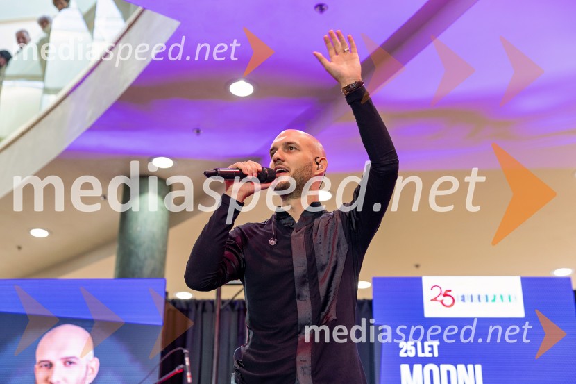  Marko Škugor, glasbenikMarko Škugor na praznovanju 25-letnice Europarka