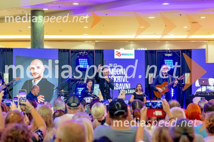  Marko Škugor, glasbenikMarko Škugor na praznovanju 25-letnice Europarka