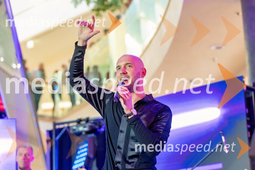  Marko Škugor, glasbenikMarko Škugor na praznovanju 25-letnice Europarka