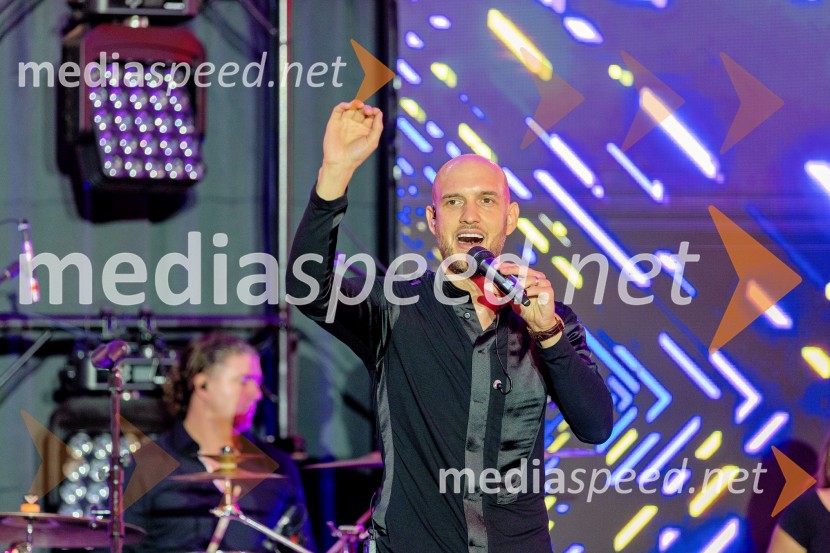  Marko Škugor, glasbenikMarko Škugor na praznovanju 25-letnice Europarka