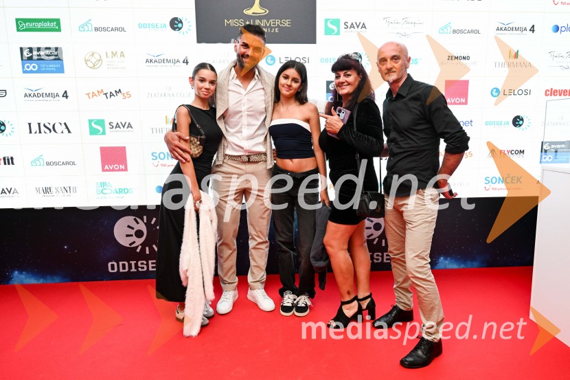 Miss Universe Slovenije 2025 je Hana Klaut