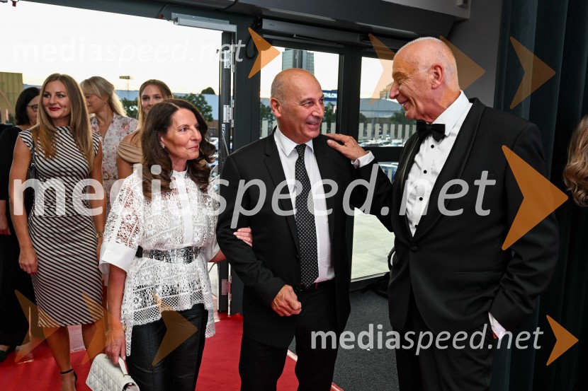  Katja Dolenc Batagelj, izvršna dirketorica trženja, Postojnska jama;  Marjan  Batagelj, predsednik upravnega odbora, Postojnska jama;  Ivo Boscarol, podjetnik, generalni direktor Pipistrel d.o.o.Miss Universe Slovenije 2025 je Hana Klaut