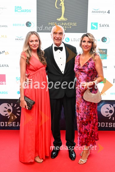  Iryna Osypenko, manekenka;  Ivo Boscarol, podjetnik, generalni direktor Pipistrel d.o.o.;  Dina Slapšak, Cannamedis d.o.o.Miss Universe Slovenije 2025 je Hana Klaut