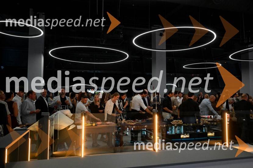 Miss Universe Slovenije 2025 je Hana Klaut