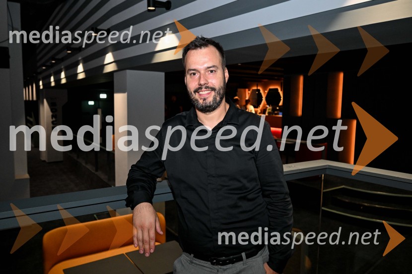 Miss Universe Slovenije 2025 je Hana Klaut