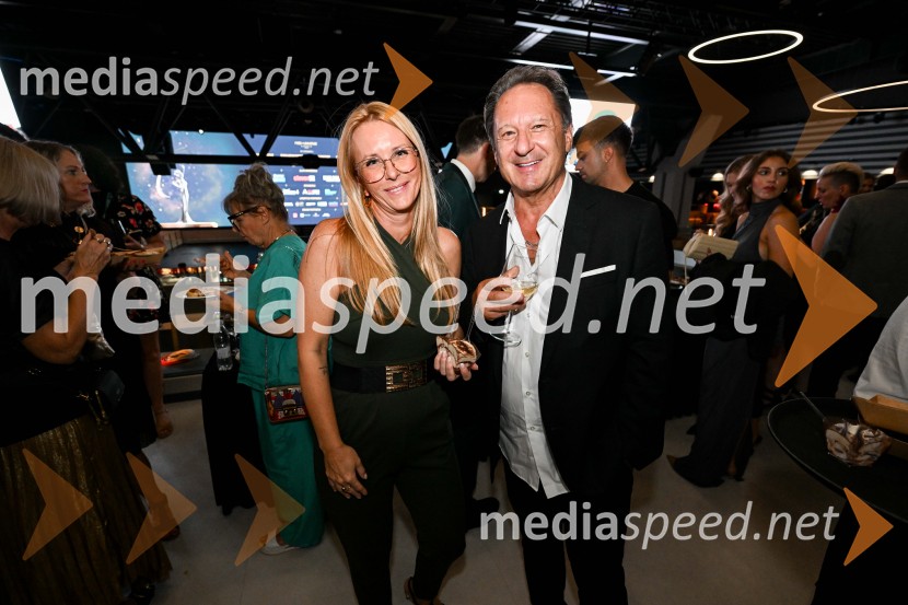 Miss Universe Slovenije 2025 je Hana Klaut