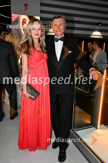  Iryna Osypenko, manekenka;  Borut Pahor, nekdanji predsednik Republike SlovenijeMiss Universe Slovenije 2025 je Hana Klaut