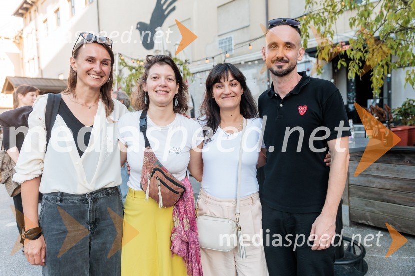  ... ;  ... ;  Špela Semion, vodja marketinga in odnosov z javnostmi v Slovenskem mladinskem gledališču;  Jernej Pristov, vodja službe za odnose z javnostmi SNG Drama LjubljanaSlovensko mladinsko gledališče, predstavitev jubilejne 70. sezone