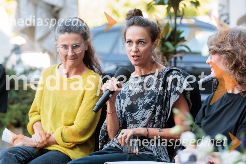  ... ;  Katarina Stegnar, igralka;  Urška Brodar, dramaturginja, Slovensko mladinsko gledališčeSlovensko mladinsko gledališče, predstavitev jubilejne 70. sezone