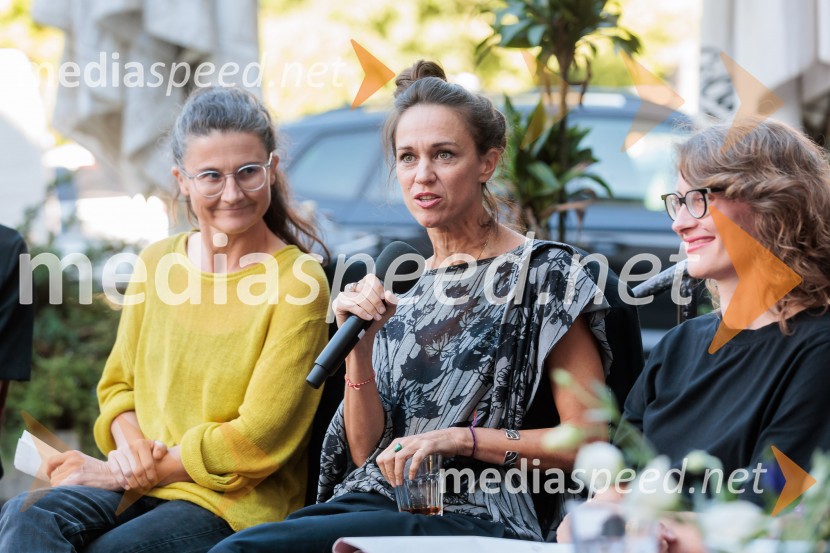  ... ;  Katarina Stegnar, igralka;  Urška Brodar, dramaturginja, Slovensko mladinsko gledališčeSlovensko mladinsko gledališče, predstavitev jubilejne 70. sezone