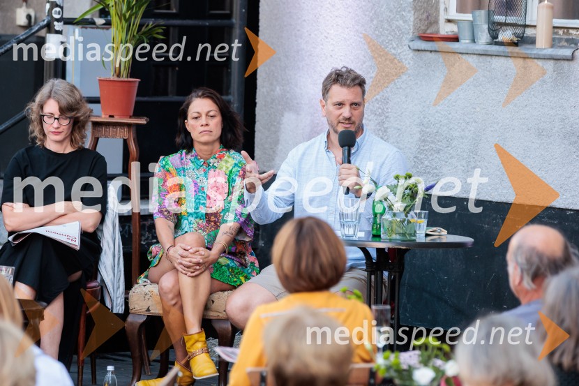  Urška Brodar, dramaturginja, Slovensko mladinsko gledališče;  Inga Remeta, direktorica, Slovensko mladinsko gledališče;  Marko Bratuš, umetniški vodja Slovenskega mladinskega gledališčaSlovensko mladinsko gledališče, predstavitev jubilejne 70. sezone