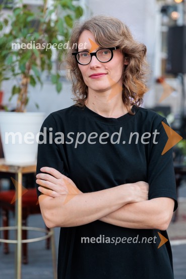  Urška Brodar, dramaturginja, Slovensko mladinsko gledališčeSlovensko mladinsko gledališče, predstavitev jubilejne 70. sezone