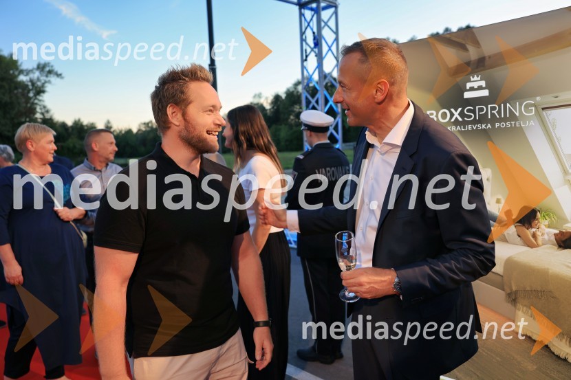  Luka Ažman, fotograf;  Emil Marinšek, direktor, podjetje MaremicoSlavnostna otvoritev novega Spalnega centra Maremico v Ljubljani