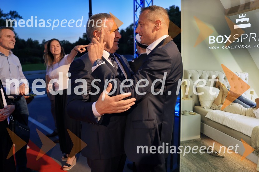  Marko Lotrič, predsednik, Državni svet;  Emil Marinšek, direktor, podjetje MaremicoSlavnostna otvoritev novega Spalnega centra Maremico v Ljubljani