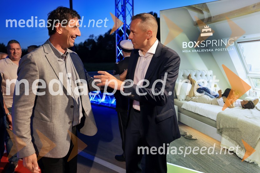 dr. Tomaž Kern, Fakulteta za organizacijske vede;  Emil Marinšek, direktor, podjetje MaremicoSlavnostna otvoritev novega Spalnega centra Maremico v Ljubljani