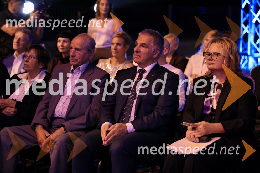  ... ;  Marko Lotrič, predsednik, Državni svet;  Monika Kirbiš Rojs, sekretarka, Državni svetSlavnostna otvoritev novega Spalnega centra Maremico v Ljubljani