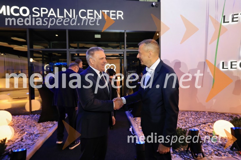  Marko Lotrič, predsednik, Državni svet;  Emil Marinšek, direktor, podjetje MaremicoSlavnostna otvoritev novega Spalnega centra Maremico v Ljubljani