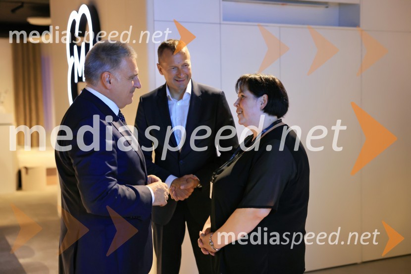  Marko Lotrič, predsednik, Državni svet;  Emil Marinšek, direktor, podjetje Maremico;  ... Slavnostna otvoritev novega Spalnega centra Maremico v Ljubljani