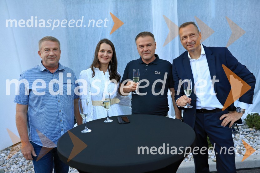  ... ;  ... ;  ... ;  Emil Marinšek, direktor, podjetje MaremicoSlavnostna otvoritev novega Spalnega centra Maremico v Ljubljani