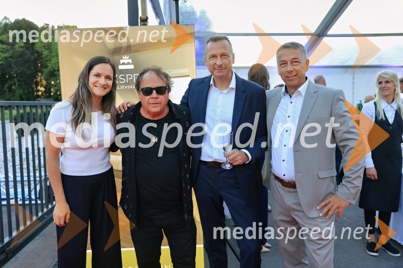  Monika Adrinek, izvršna direktorica Maremico d.o.o.;  Peter Lovšin - Pero, pevec;  Emil Marinšek, direktor, podjetje Maremico;  Valentin Marinšek, Maremico d.o.o.Slavnostna otvoritev novega Spalnega centra Maremico v Ljubljani