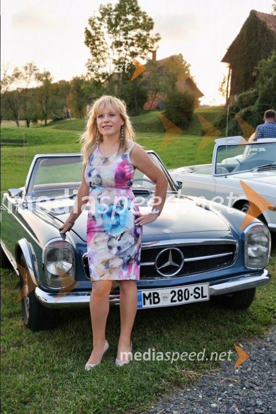  Klaudija Felicijan, pevkaVečer slovenske glasbe na kmetiji Štajerski cvet