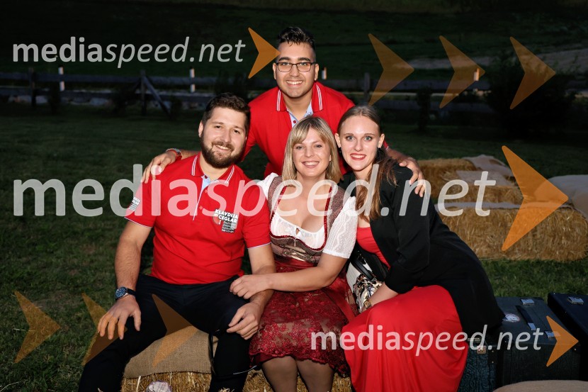  ... ;  ... ;  Klavdija Ceglar, harmonikarica;  ... Večer slovenske glasbe na kmetiji Štajerski cvet