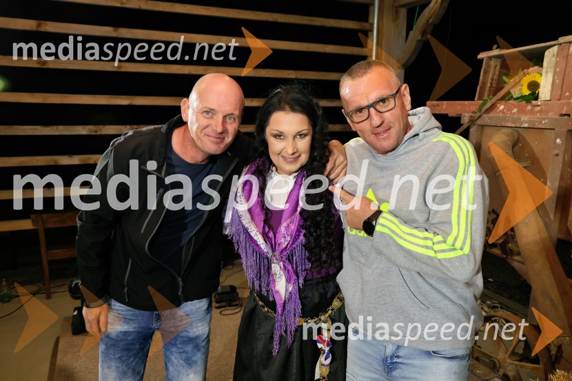 Večer slovenske glasbe na kmetiji Štajerski cvet