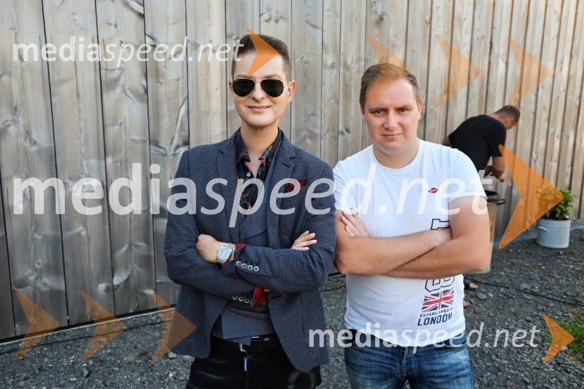  Damjan Murko, pevec;  ... Večer slovenske glasbe na kmetiji Štajerski cvet