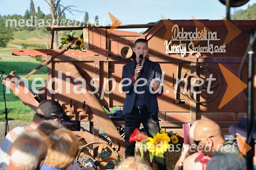  Damjan Murko, pevecVečer slovenske glasbe na kmetiji Štajerski cvet