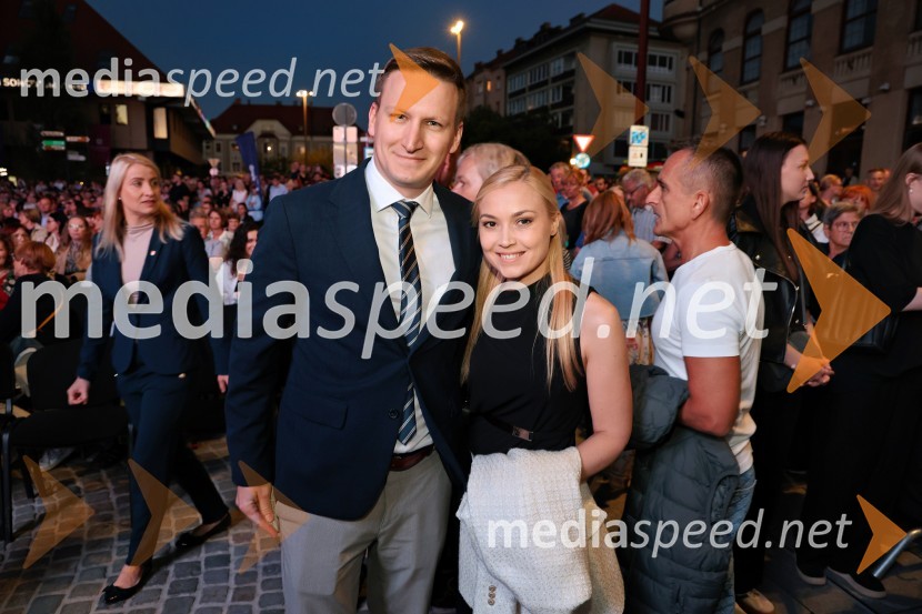  Nejc Avbelj, producent;  Eva Černe, pevkaTango - Balet pod zvezdami ponovno očaral Maribor