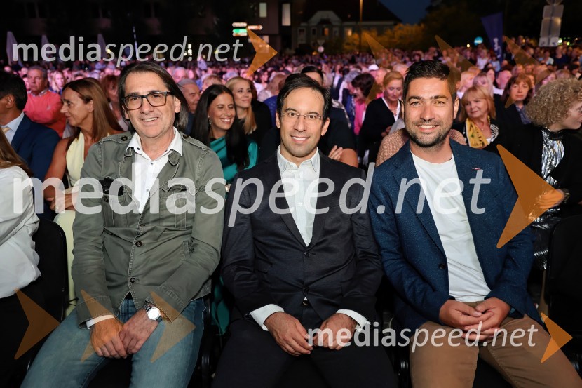  Aleksandar  Popovski, režiser, umetniški direktor Drame SNG Maribor;  Simon Krečič, umetniški direktor Opere SNG Maribor;  Mitja Špes, FactumeventTango - Balet pod zvezdami ponovno očaral Maribor