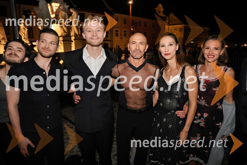  ... ;  ... ;  Christopher Thompson, baletni plesalec;  Sergiu Moga, baletni solist;  ... ;  Evgenija Koškina, baletkaTango - Balet pod zvezdami ponovno očaral Maribor