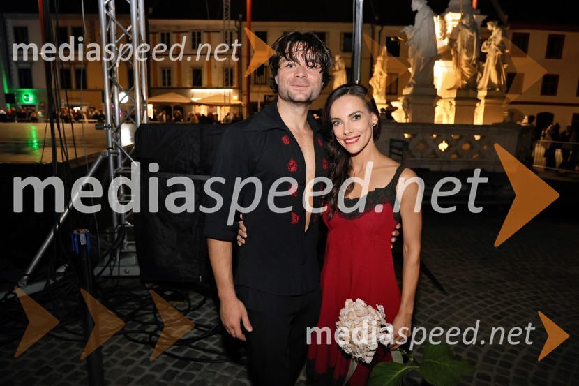  ... ;  Catarina de Meneses, baletna solistkaTango - Balet pod zvezdami ponovno očaral Maribor