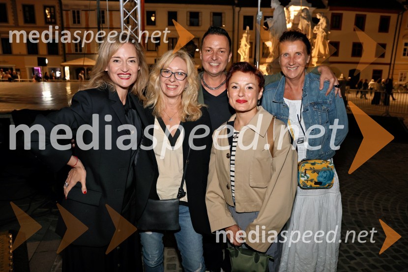  Valentina Turcu, koreografinja in baletna solistka;  ... ;  ... ;  ... ;  ... Tango - Balet pod zvezdami ponovno očaral Maribor