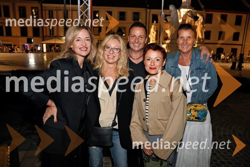  Valentina Turcu, koreografinja in baletna solistka;  ... ;  ... ;  ... ;  ... Tango - Balet pod zvezdami ponovno očaral Maribor