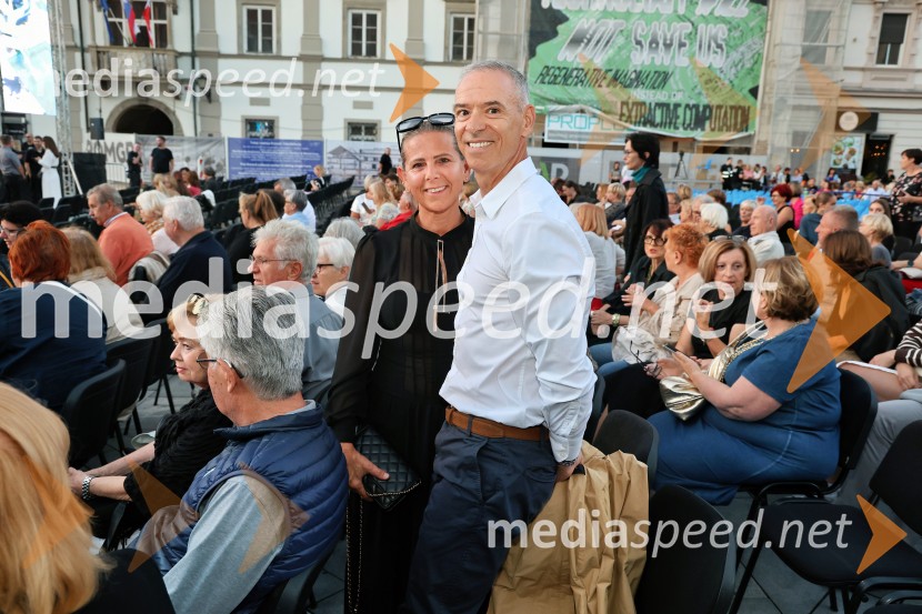  Patricia  Koren Vilčnik, marketing, Press clipping;  Boštjan Vilčnik, direktor, podjetje Press ClippingTango - Balet pod zvezdami ponovno očaral Maribor