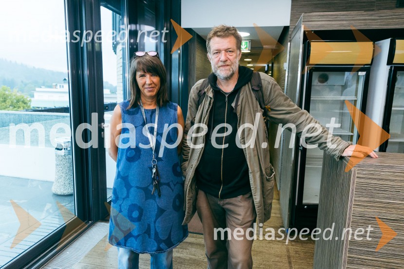  Barbara Rogelj, vodja humanističnega in kulturno-vzgojnega programa, Cankarjev dom;  Jernej Lorenci, gledališki režiserPredstavitev sezone 2025/26 v Cankarjevem domu