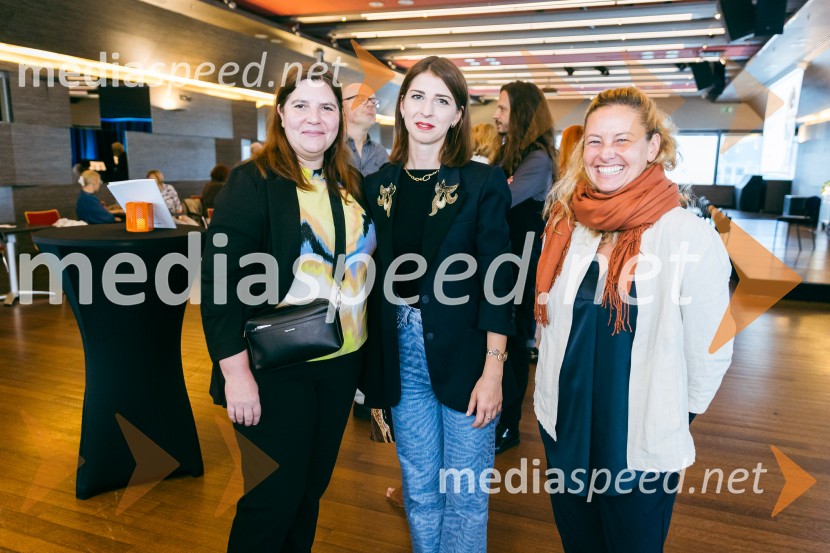  Teja Pelko, novinarka;  Katarina Hergouth, vodja razstavnega programa, Cankarjev dom;  ... Predstavitev sezone 2025/26 v Cankarjevem domu