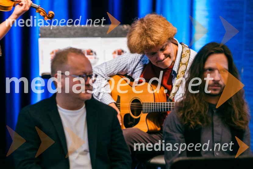 mag. Aleš Drenik, vodja programa resne glasbe, opere in balet, Cankarjev dom;  Peter Baroš, direktor kulturno-umetniškega programa Cankarjevega domaPredstavitev sezone 2025/26 v Cankarjevem domu