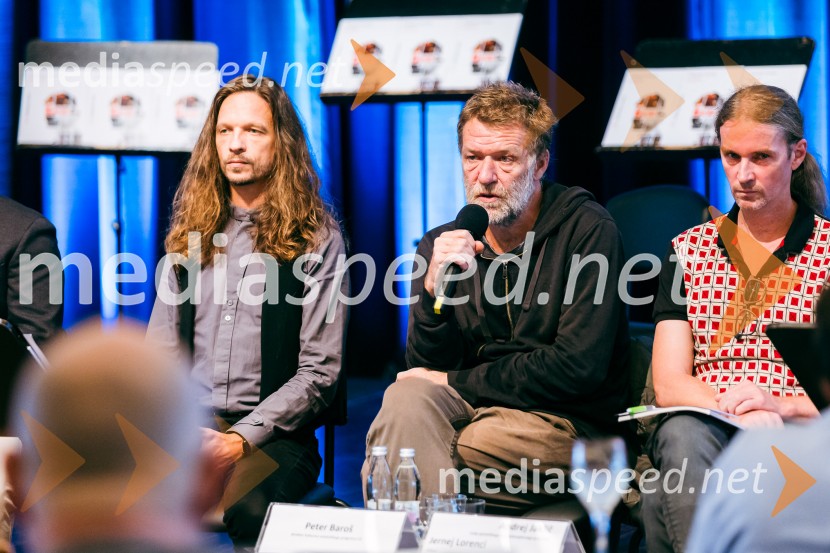  Peter Baroš, direktor kulturno-umetniškega programa Cankarjevega doma;  Jernej Lorenci, gledališki režiser;  Andrej Jaklič, vodja gledališkega in sodobnoplesnega programa CDPredstavitev sezone 2025/26 v Cankarjevem domu