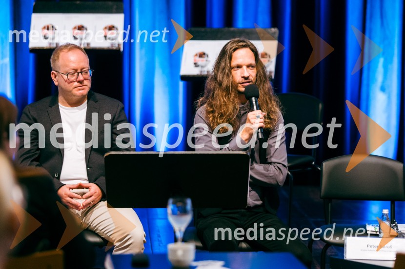 mag. Aleš Drenik, vodja programa resne glasbe, opere in balet, Cankarjev dom;  Peter Baroš, direktor kulturno-umetniškega programa Cankarjevega domaPredstavitev sezone 2025/26 v Cankarjevem domu