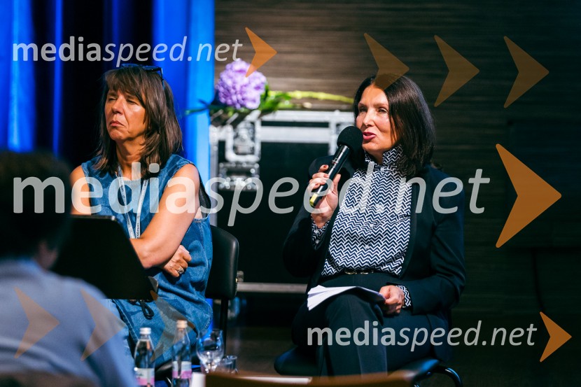  Barbara Rogelj, vodja humanističnega in kulturno-vzgojnega programa, Cankarjev dom; mag. Breda Pečovnik, direktorica kongresno komercialne dejavnosti Cankarjev domPredstavitev sezone 2025/26 v Cankarjevem domu