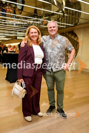   Simona Dakič Nemanič, odgovorna urednica revije Lady;  Miha Deželak, radijski voditelj, humanitarecAlya z velikim koncertom v Cankarjevem domu obeležila 25 let kariere